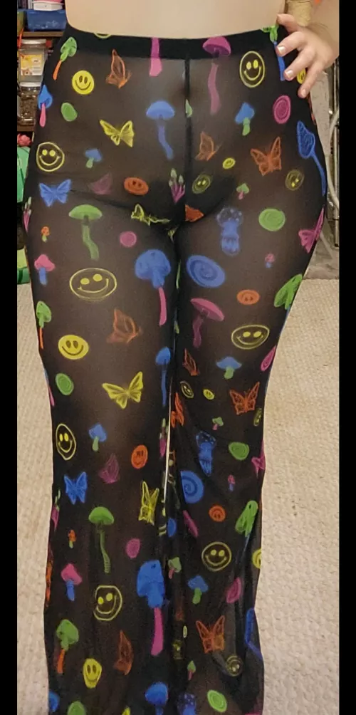 what if i actually wore this w/o panties 😛