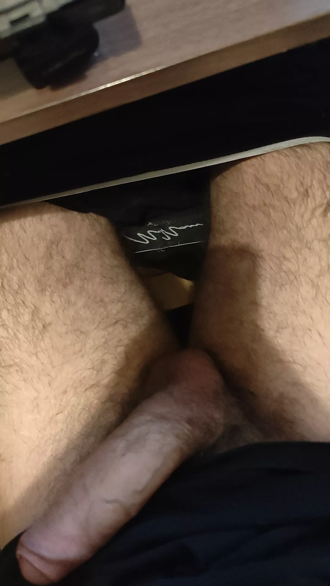 24[m4f] Just got out the shower, looking for a kinky, submissive girl to keep me company! Snap: AlwaysHorny1325