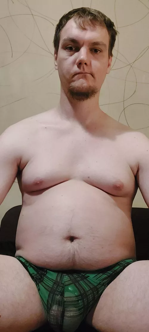 32 yo cub from Warsaw. Any bears want to make friends? Message me 😛