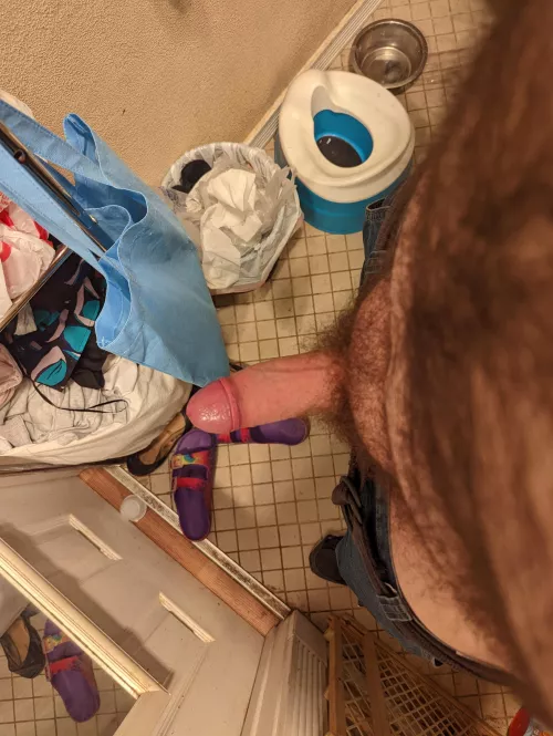 35 bi curious daddy seeing if there's any love ?