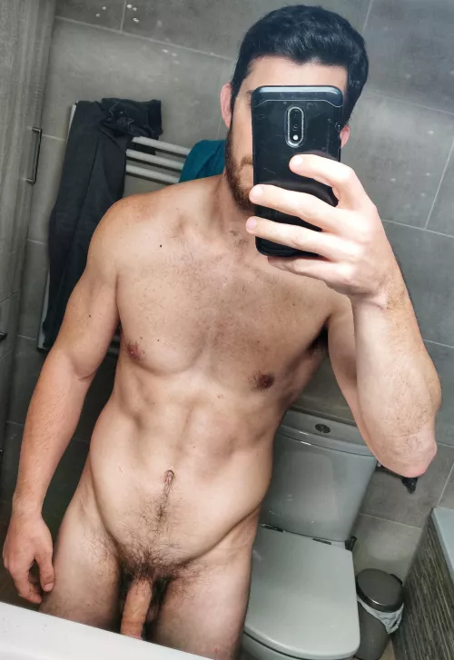 [35] Lazy Sunday shower time