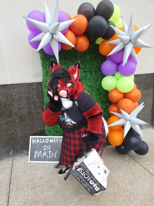 A kid said “that’s not a wolf, that’s a baby!” to me 🥹