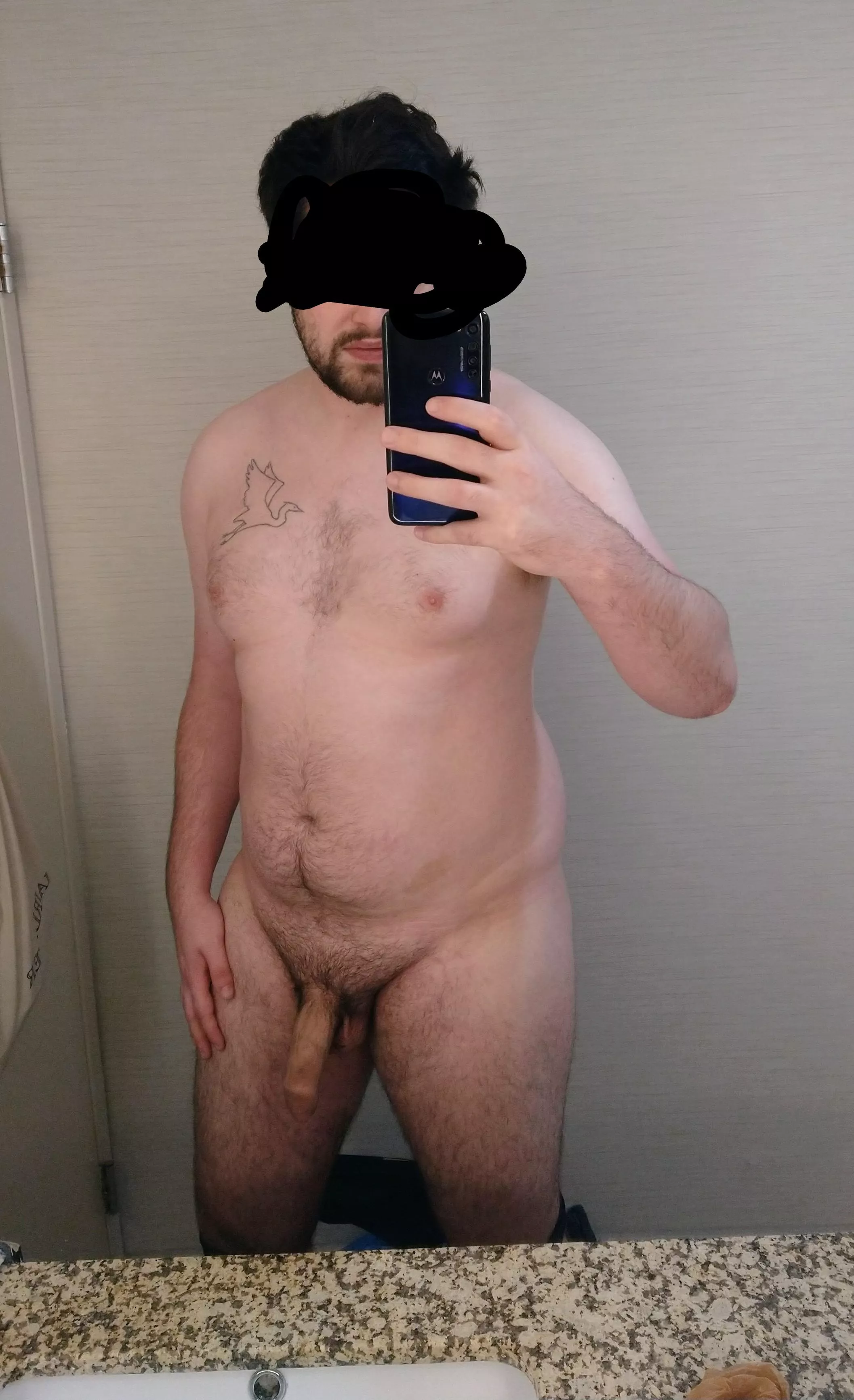 A soft hotel selfie to say hello! Would love to hear your thoughts in the comments