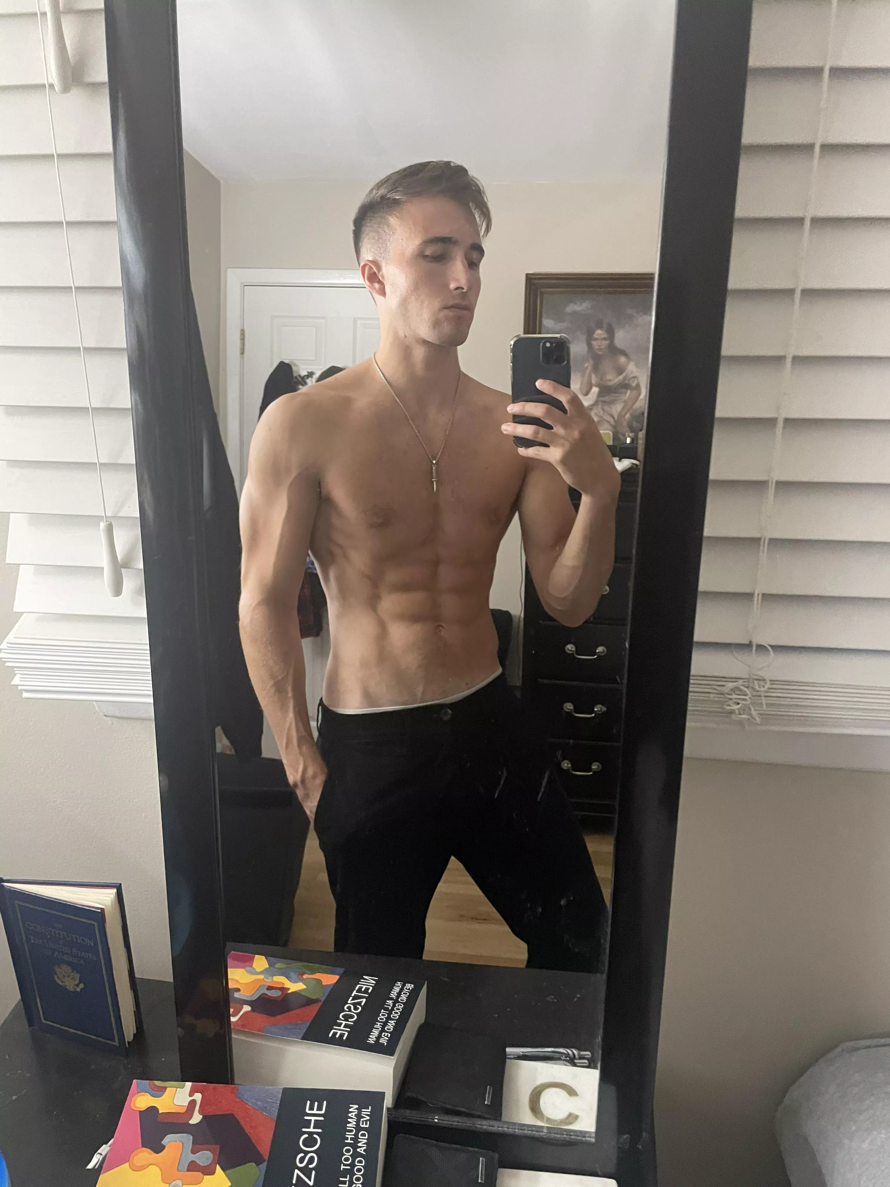 Abs too much or just right? 🤔