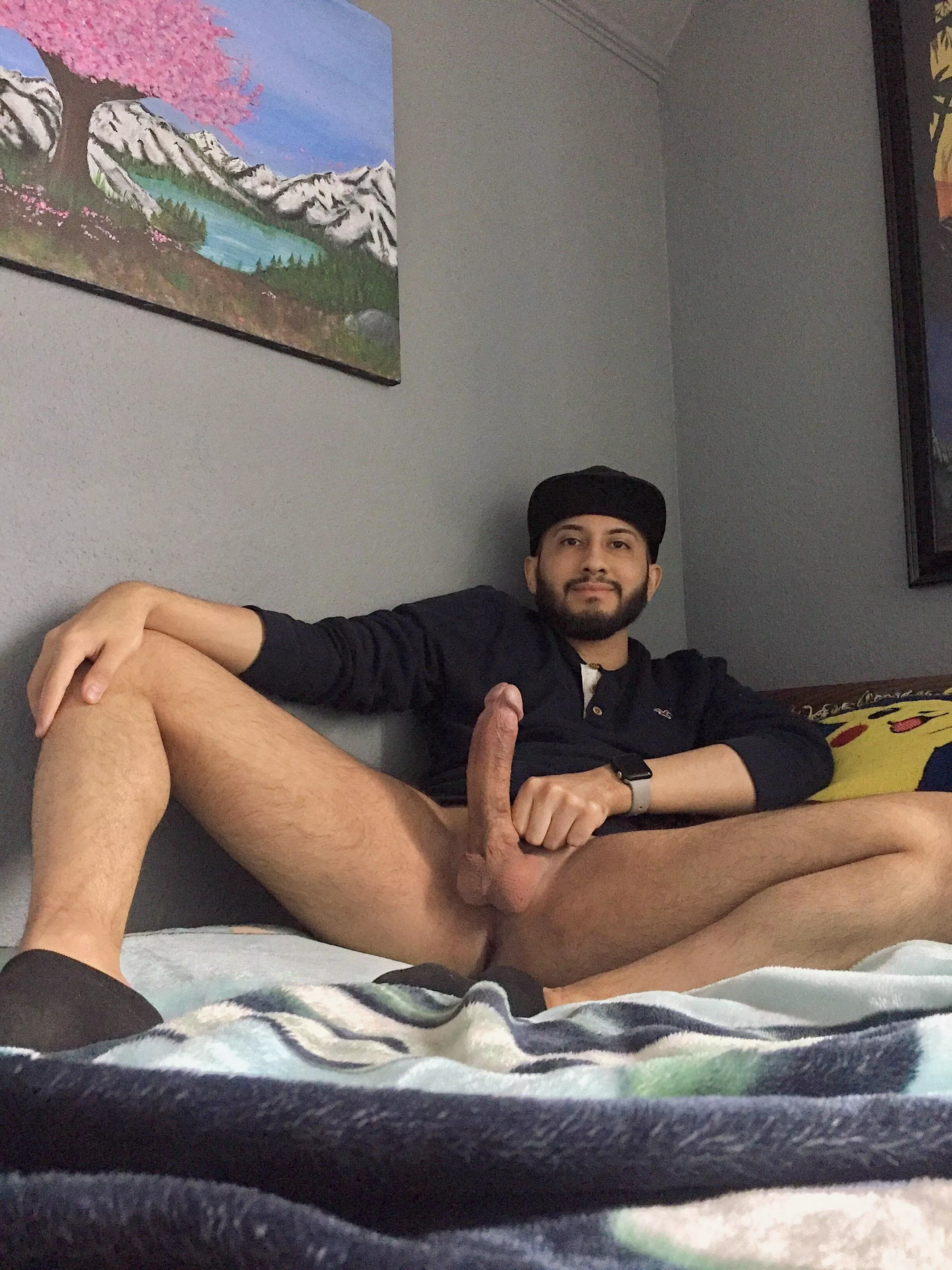 Cock is up and wanted to say hi ;)