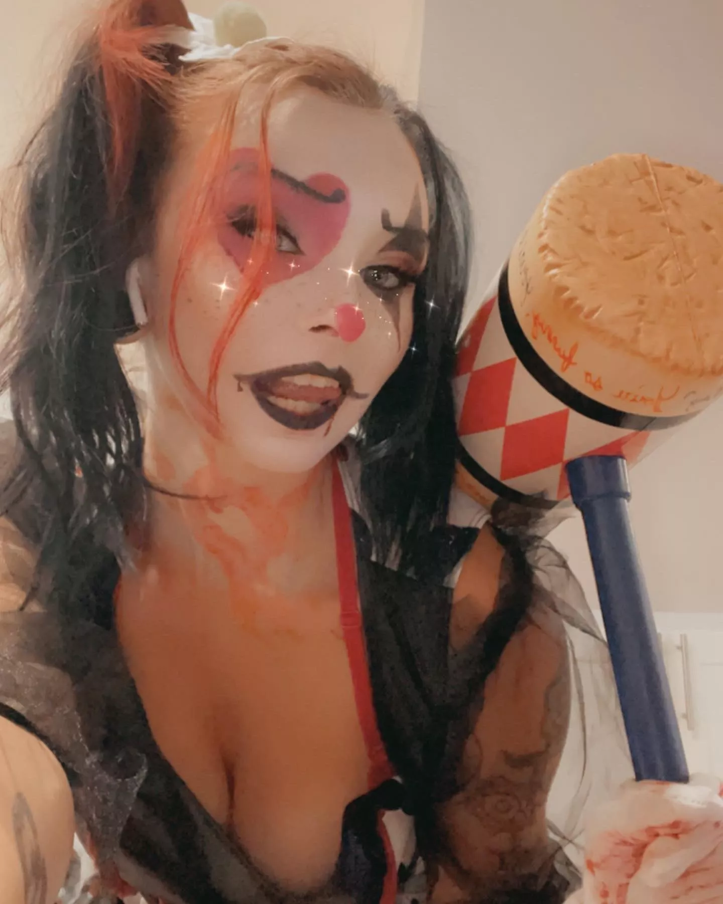 Come clown around with me 🫦🎈 I’ll show you my circus 🎪