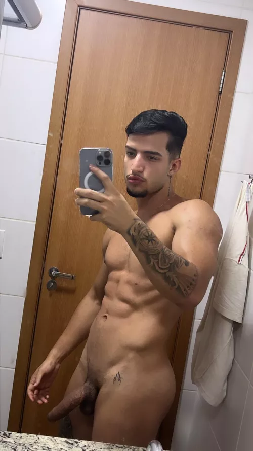 Come worship my cock rn 😈🤑