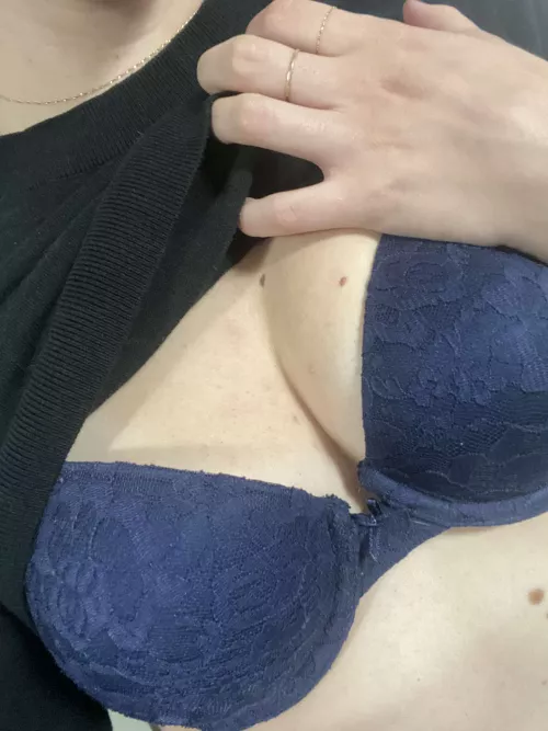 Do you like the view? [F]