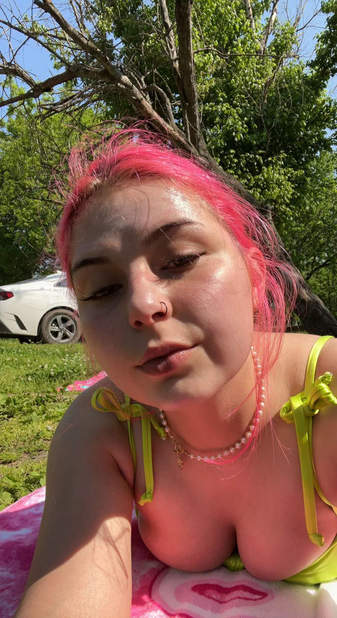 [domme] Bow down for mommy