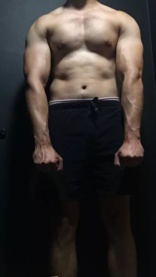 Dont forget to take your progress pics! [M]