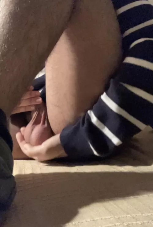 Ever seen a bull with his balls hanging out all smooth and heavy ? Now you have.