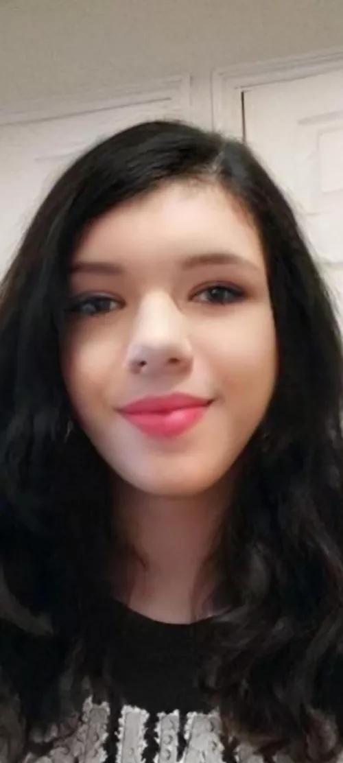 F19 Hi I'm Alice. Please be nice to me