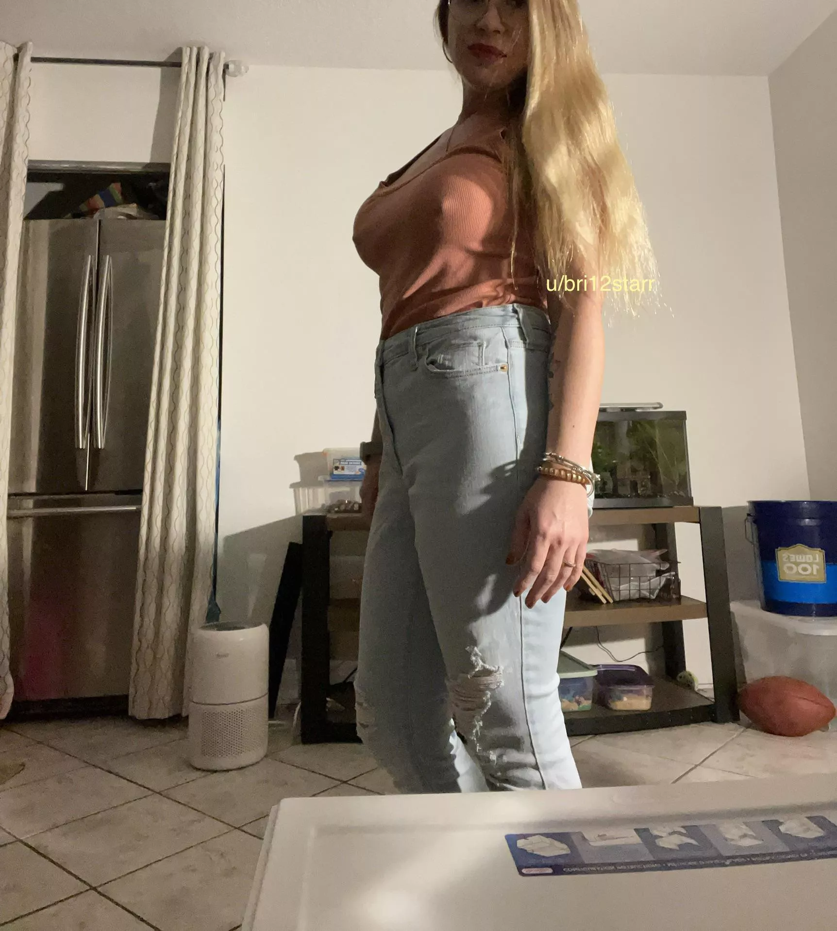 Find me in jeans, a t-shirt, & no bra on the daily✨