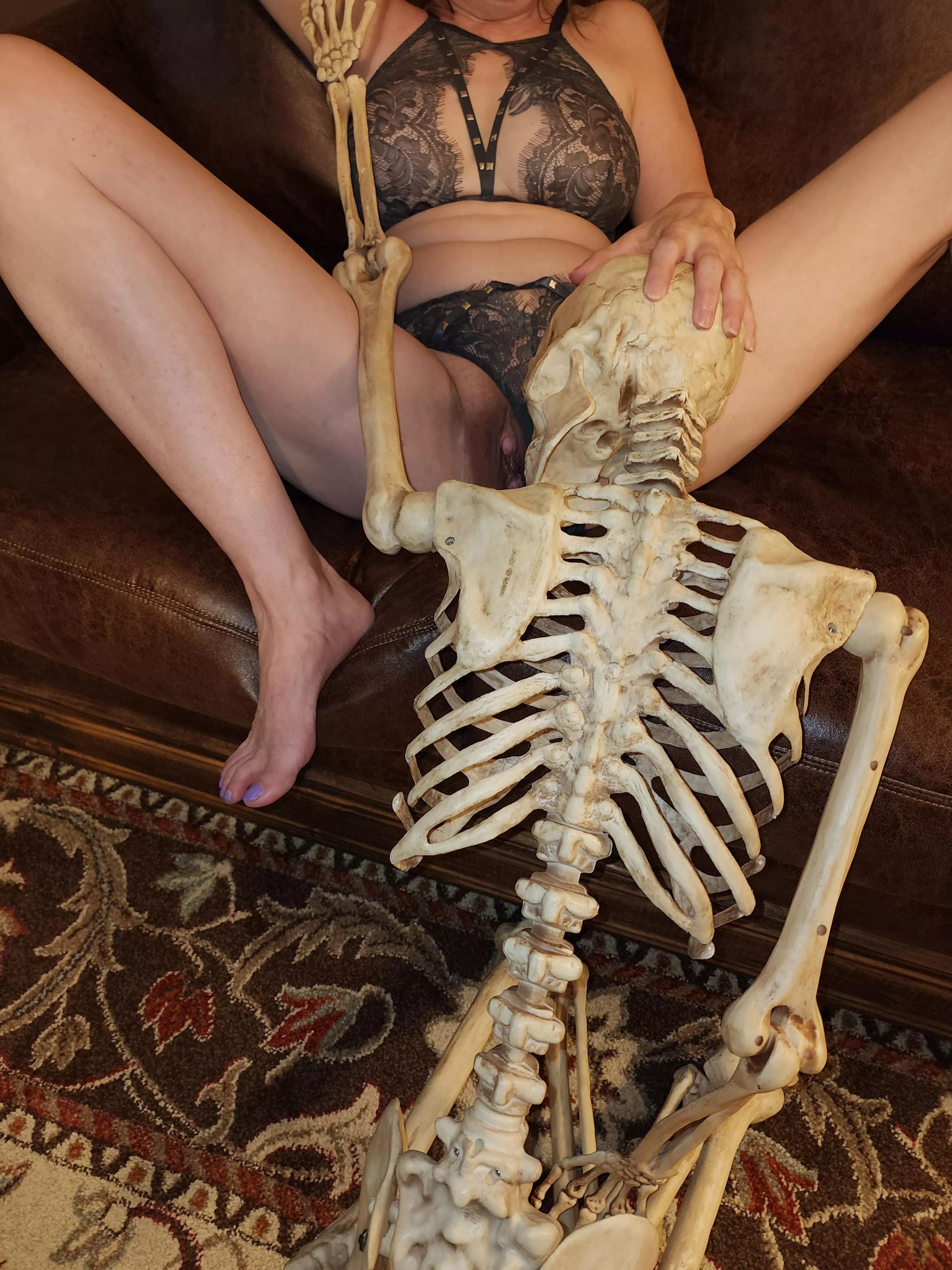 Getting into the Halloween spirit! (56f)