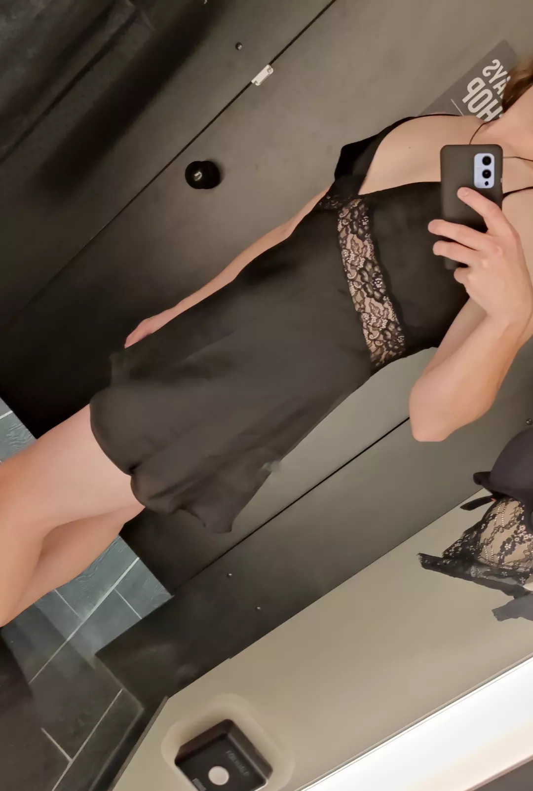 i LOVE this night gown