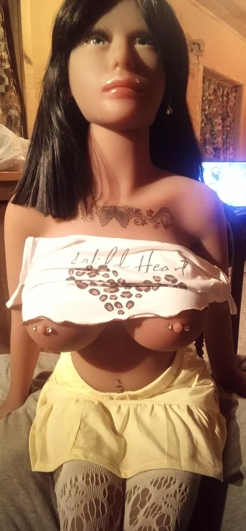 I think she's trying to get my attention 💕☺️