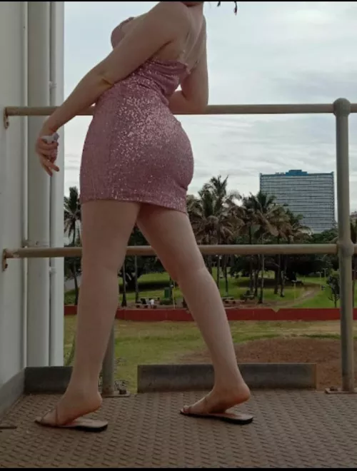 I think this dress highlight every inch off me quite well