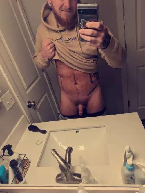 I'm horny af! Dm's open!