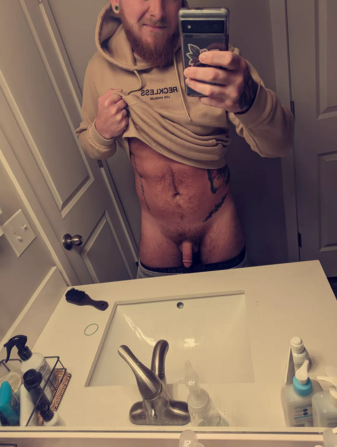 I'm horny af! Dm's open!