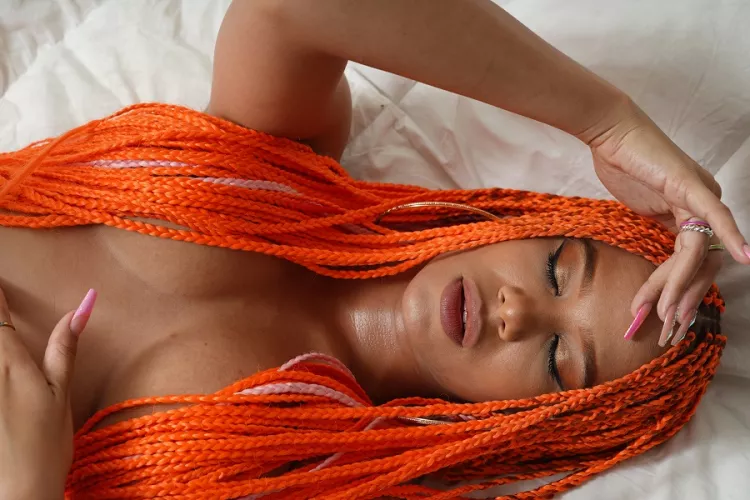 I'm lonely and I want to have fun