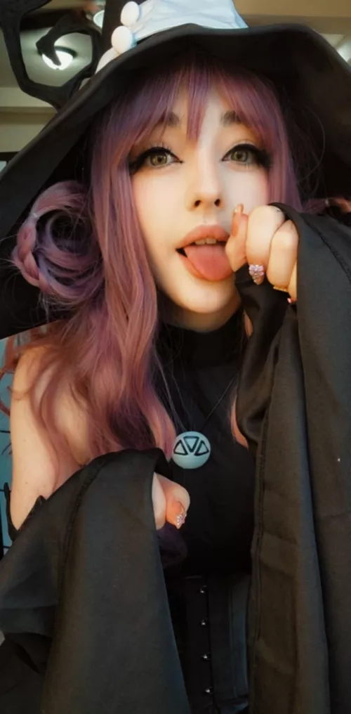 I'm really just a cat with a ridiculous amount of magical power 😼💘