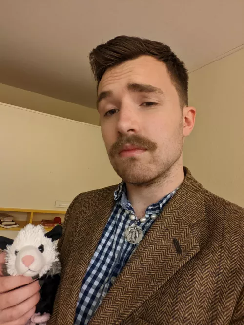 in my humble opinion I'm looking very dapper (ft. my buddy Nominoë)