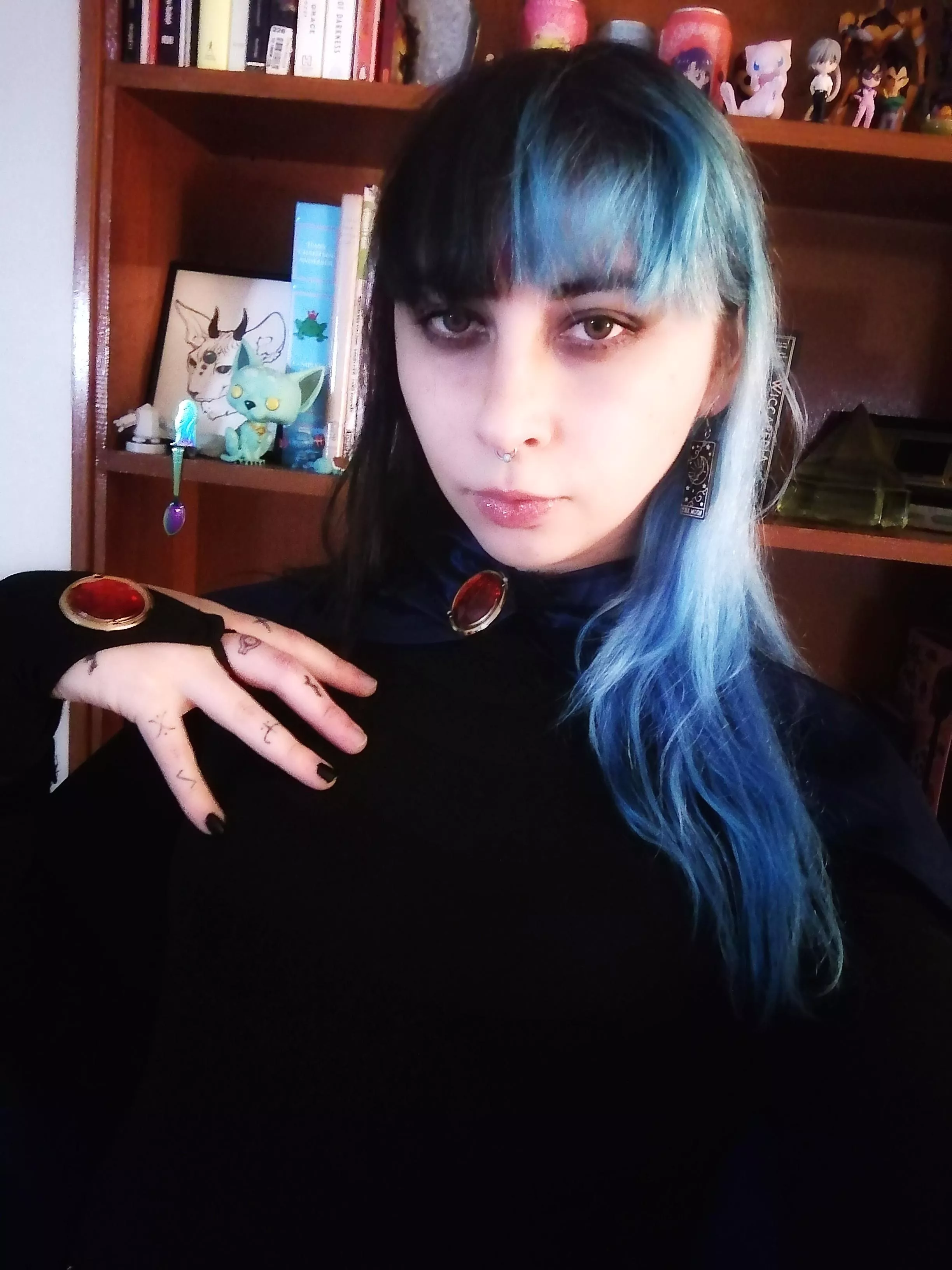 ITS MY BIRTHDAY TODAY! 💜✨🎉 Would really love to be treated to dinner or drinks 👉👈