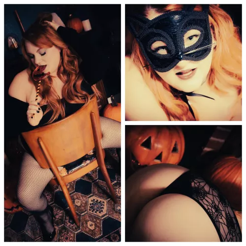 Let me be your pin up model, come for the art of the tease 😈. Link to my Free OF👇