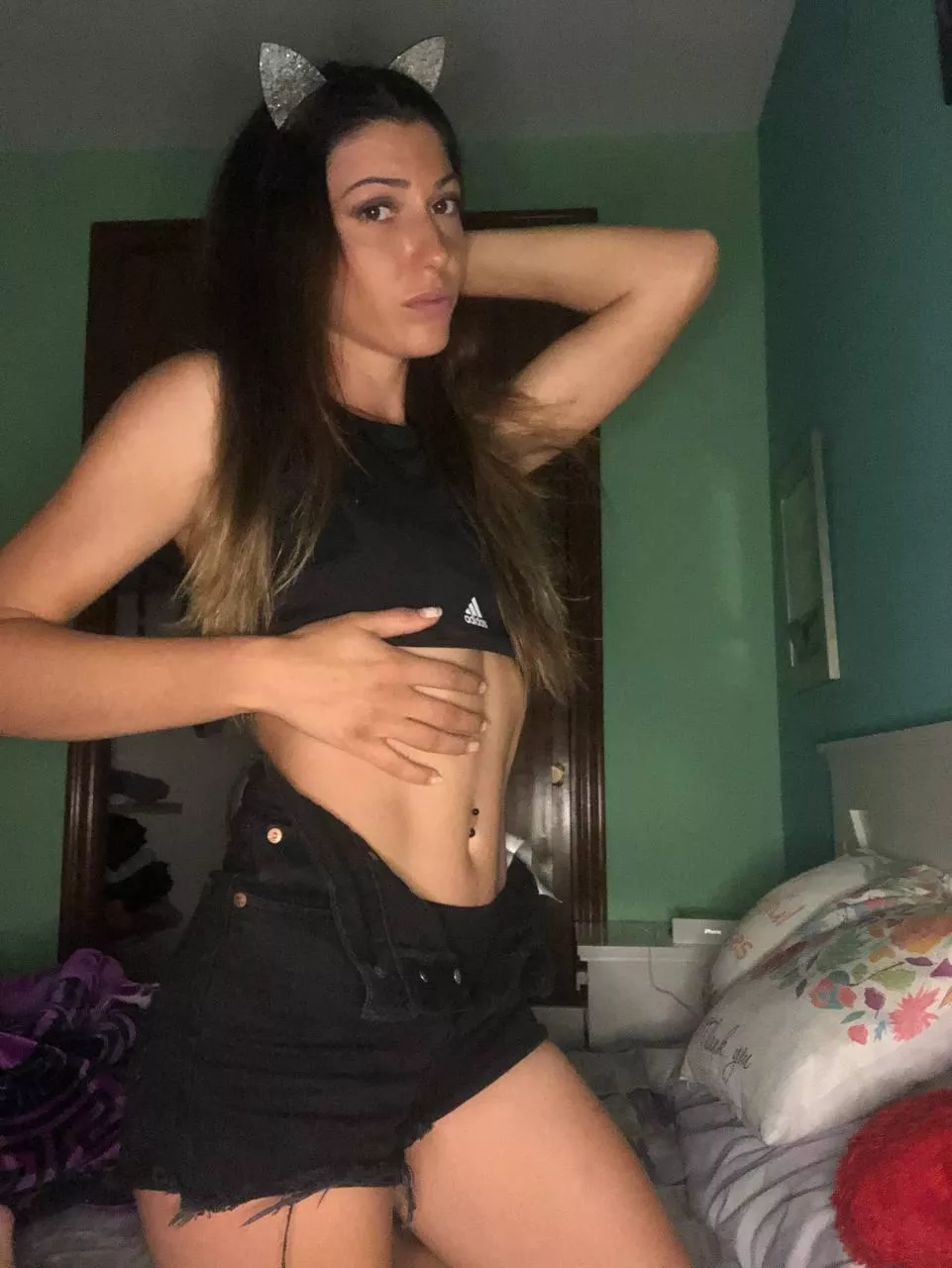 Let me tickle your nerves with this photo