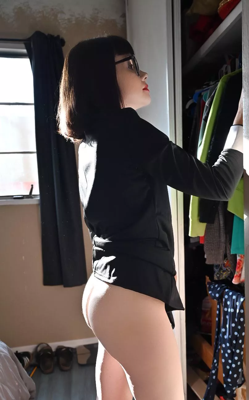 Looking professional with my booty out