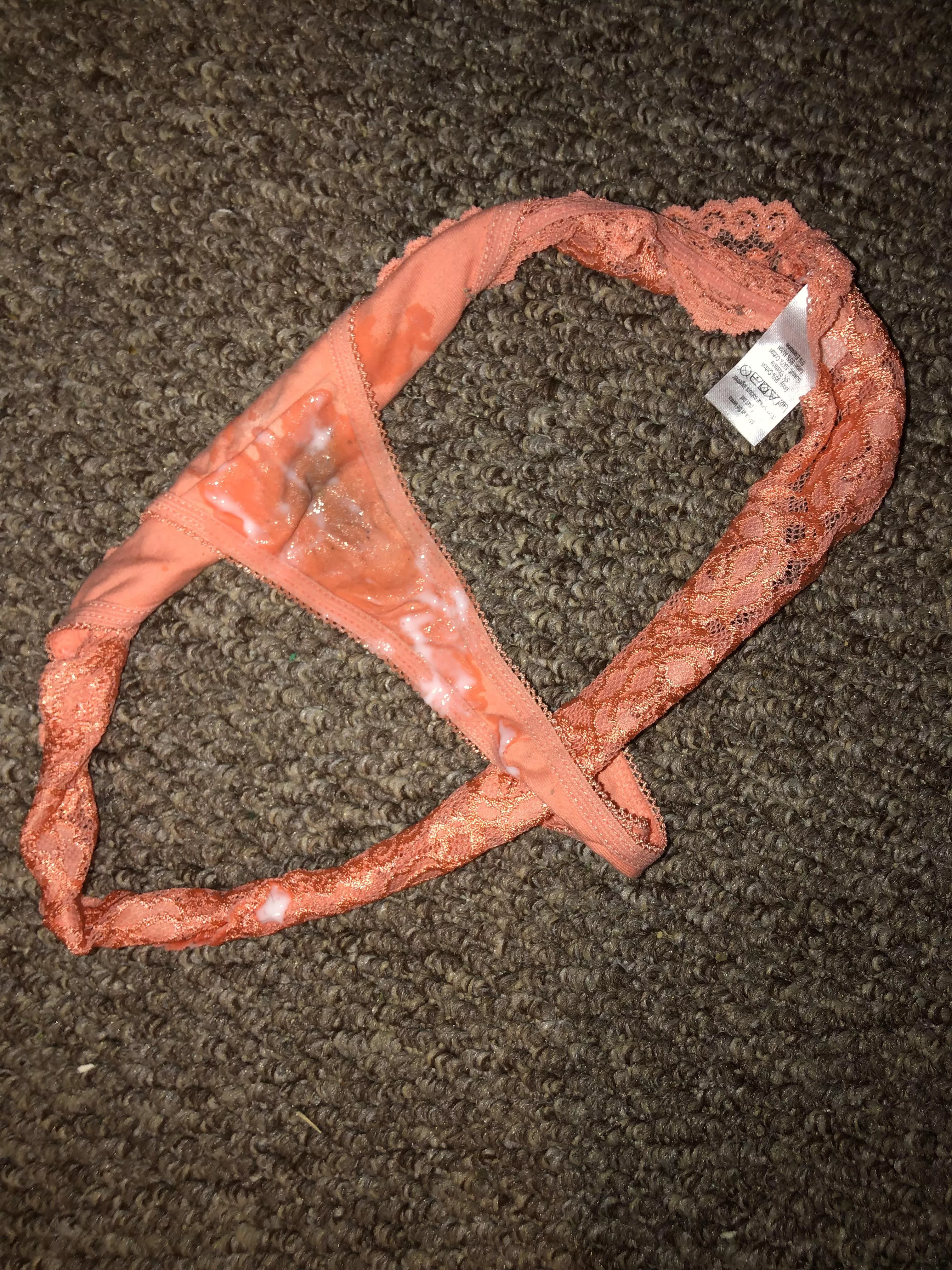 Looks like the sis had a good night out!