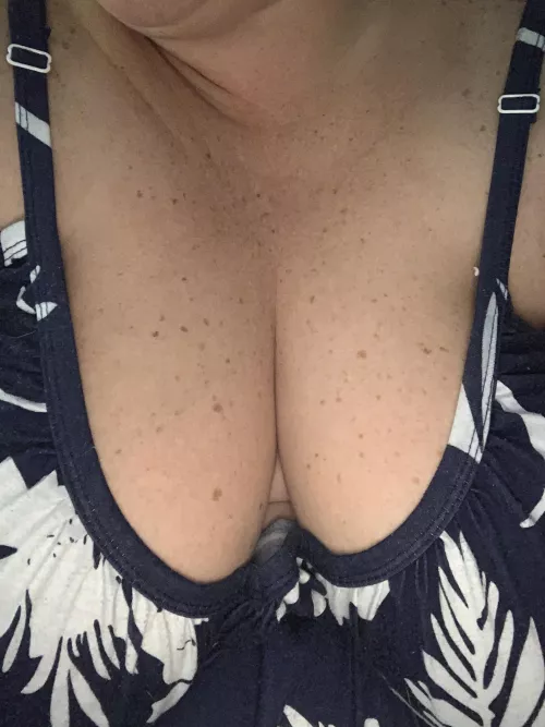 Mom boobs
