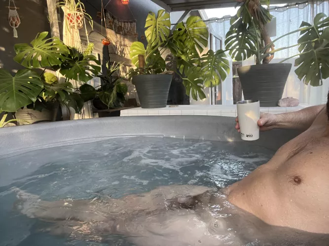 Mornings in the hot tub with coffee, no better way to start the day!