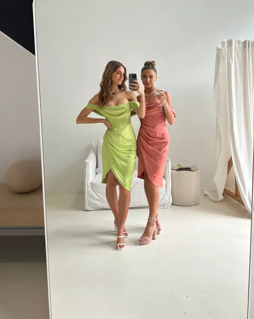 RG - Emily & Chloe 💚💗