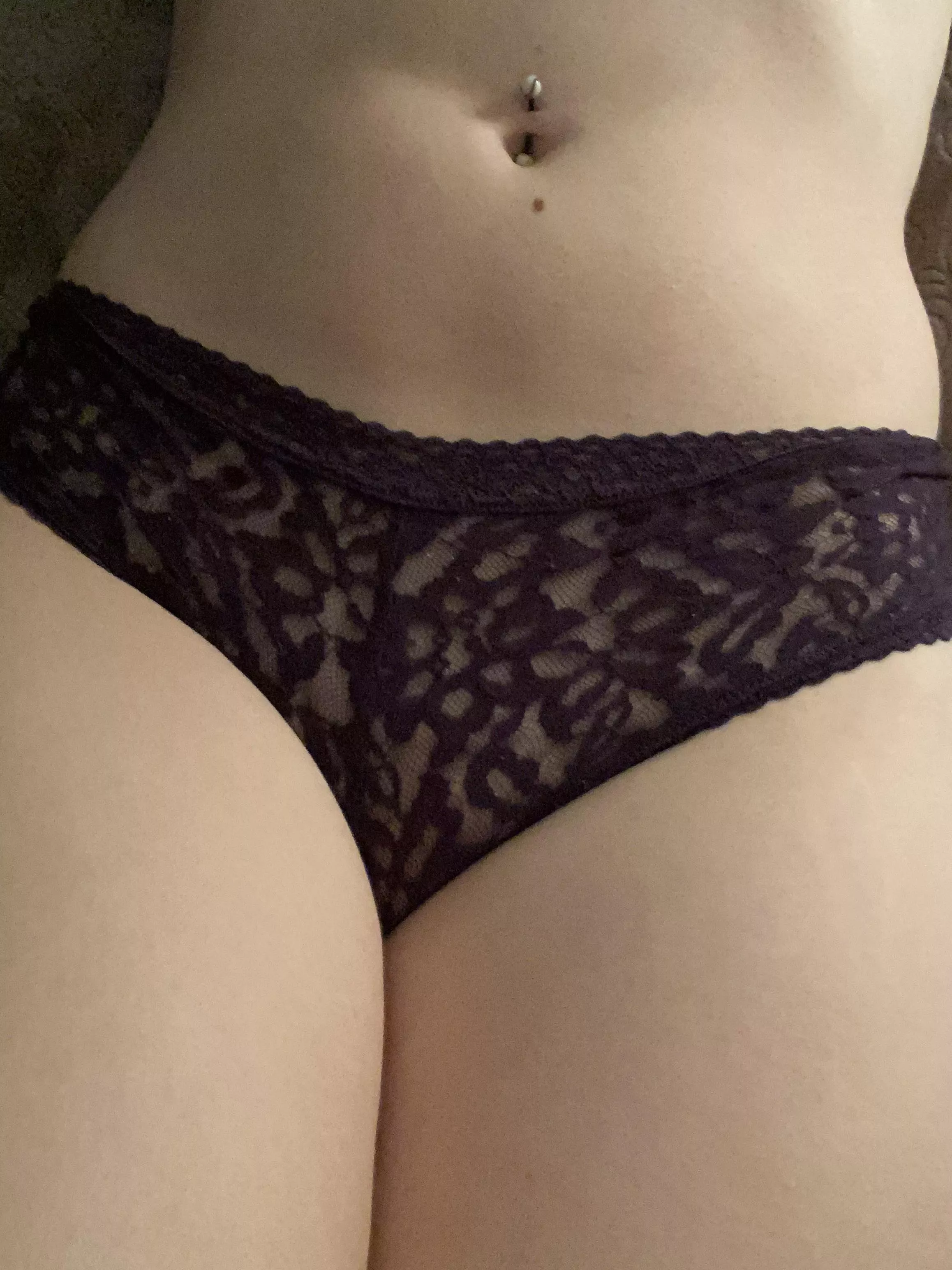 Saturday night movie [F]