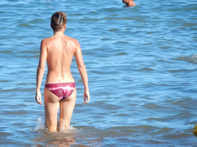 Showing myself on the beach