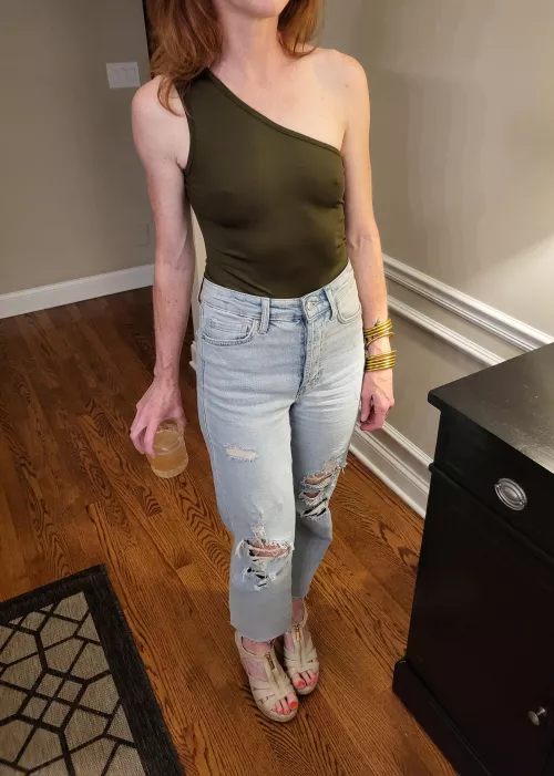 Still my fave hotwife date outfit. This bodysuit definitely did the trick. 💦