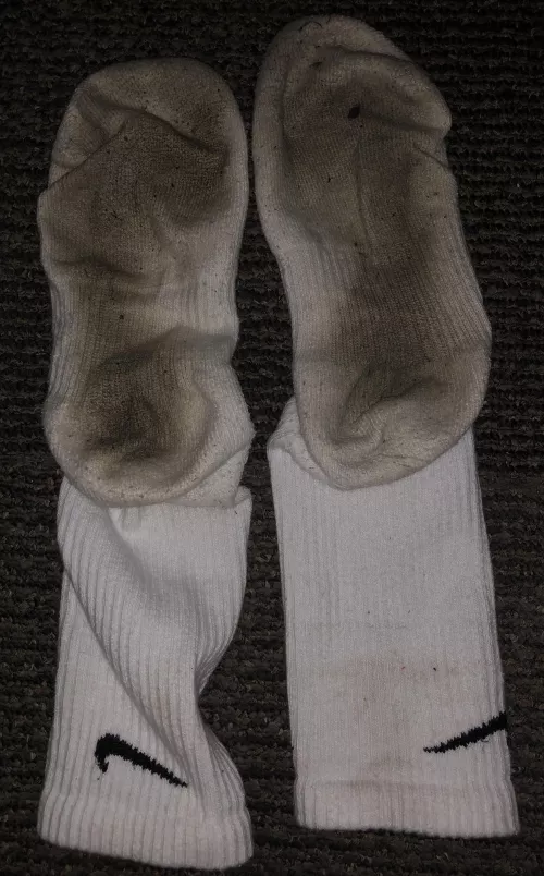 Super sweaty 10 day worn socks! 5 games of soccer + 5 work & gym days 🥵 imagine how stinky these must be!