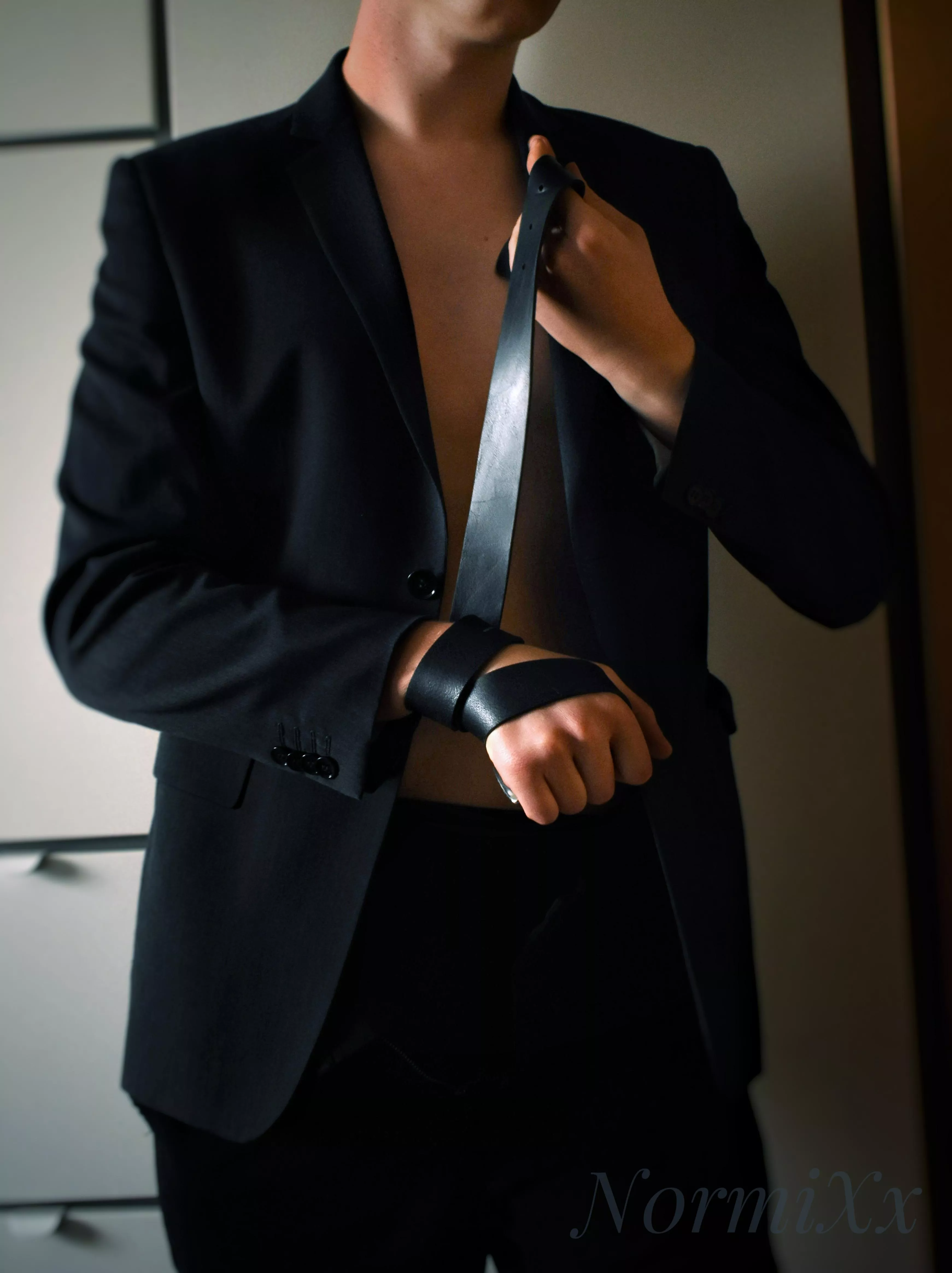 The 🖤 belt is my toy...