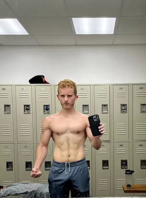 Trying to get back to my pre pandemic aesthetic