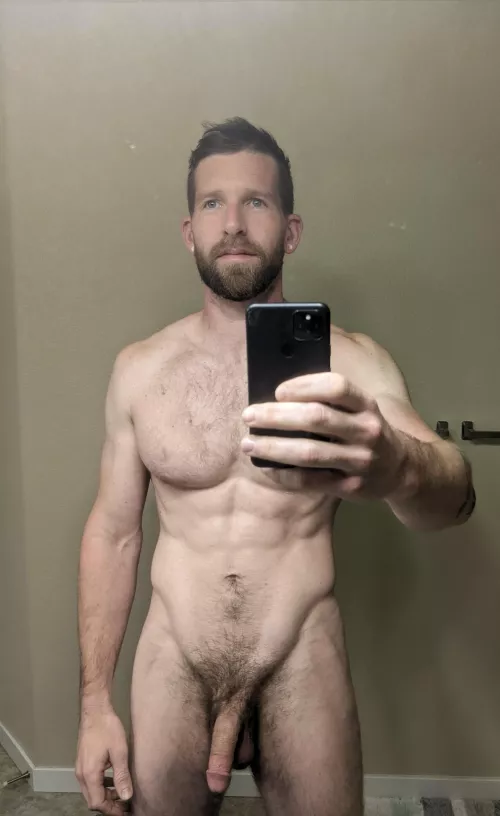 Under or undressed Sunday afternoon?