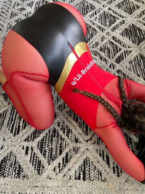 Wanna eat Mrs.incredible from the back?