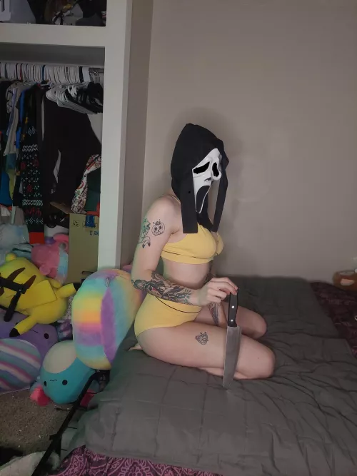 What's your favorite scary movie?? I'm going to make you cream 🔥 go to the link https://onlyfans.com/lunarm00n