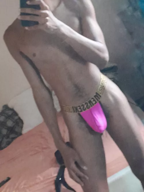 where the kinky gamers that want head while they game