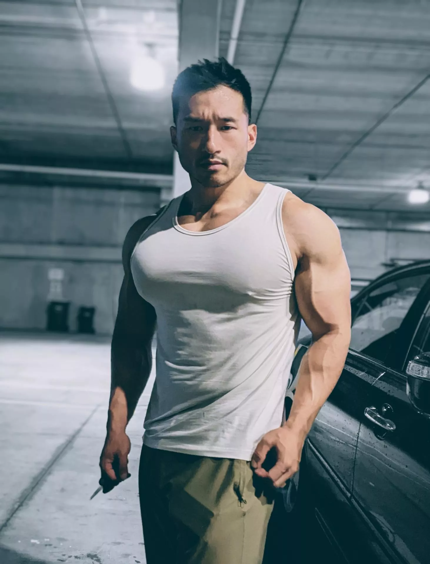 White singlets on chest day. 👌