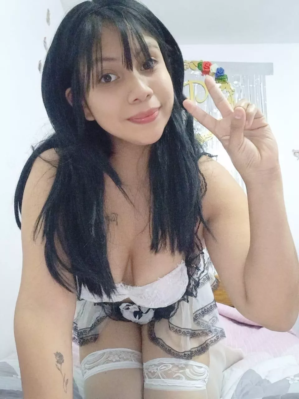 Your latina maid is ready to serve you, master 😇