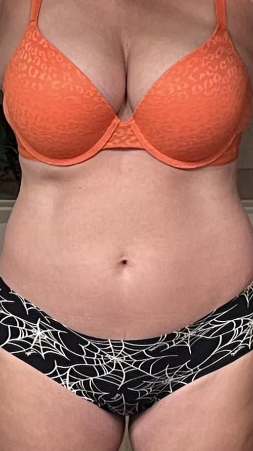 🎃 10/31/22 🎃 - VS pumpkin leopard lace w/ midnight web cheekies (NSFW)