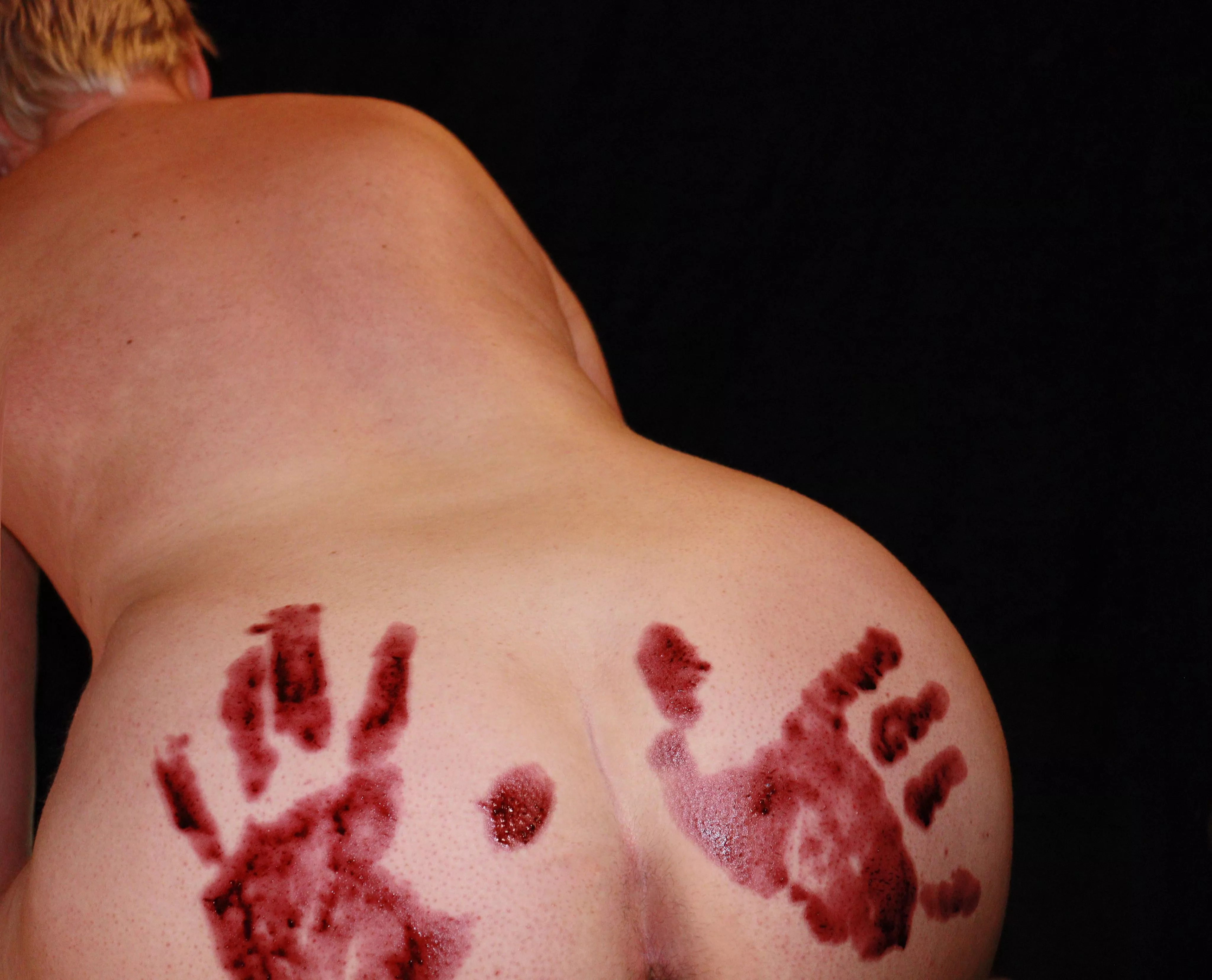 23 eat me out on Halloween? 😈