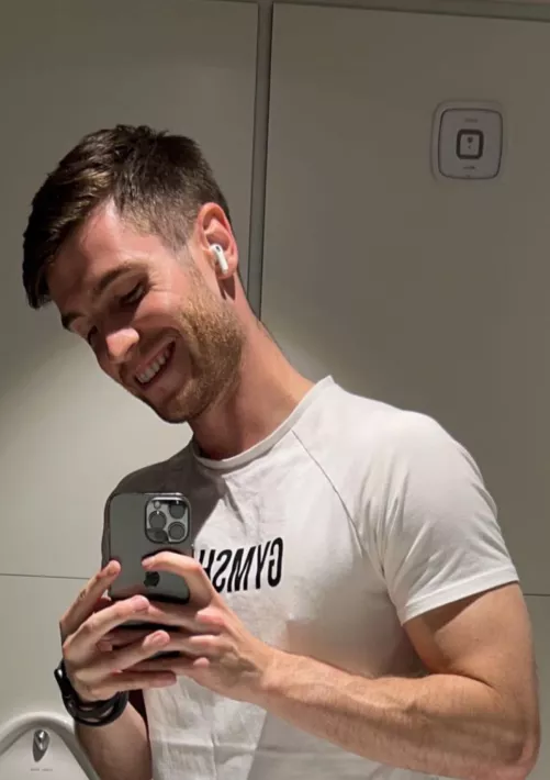 28M from Scotland, not sure if i belong here?