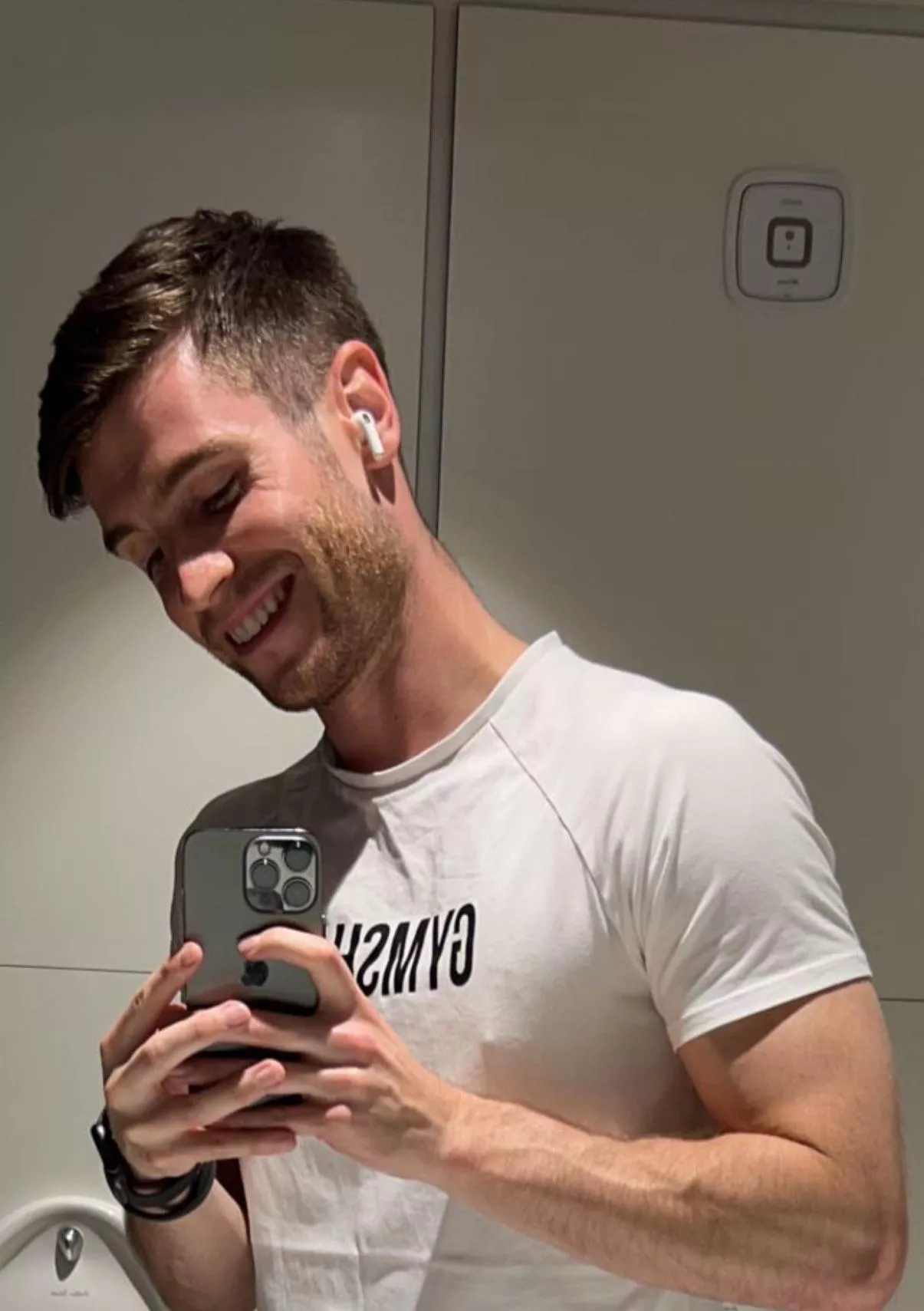 28M from Scotland, not sure if i belong here?